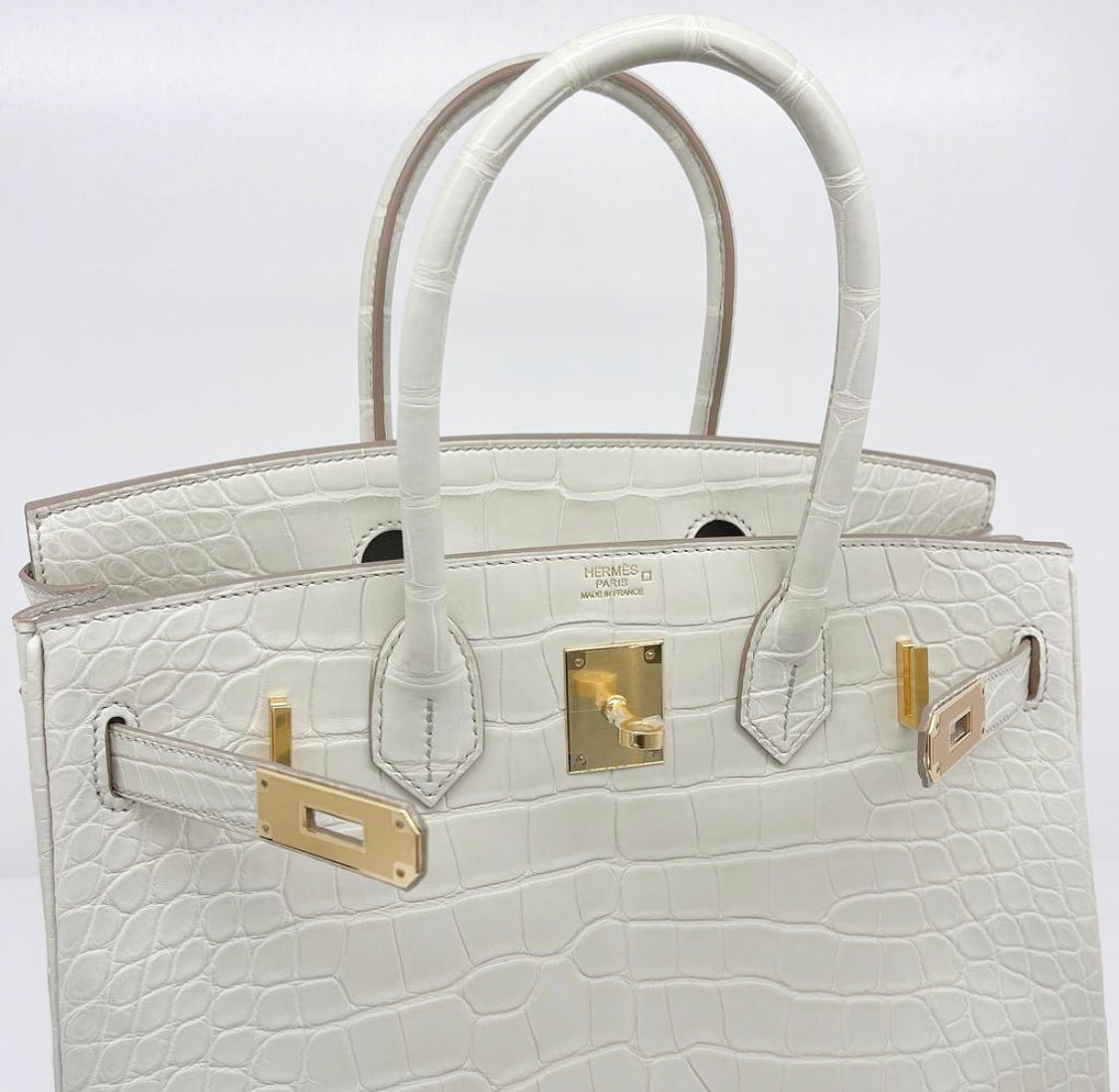 Hermès Birkin 30 Beton Matte Alligator Gold Hardware - A  Hermes birkin,  Hermes bag birkin, Hermes birkin handbags